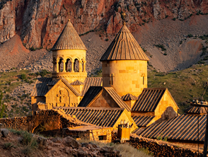 Luptate velit esse cillum dolore eu fugiat nulla p